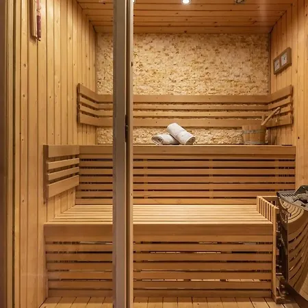 Spacious 120m2 Water With Sauna Near Amsterdam *