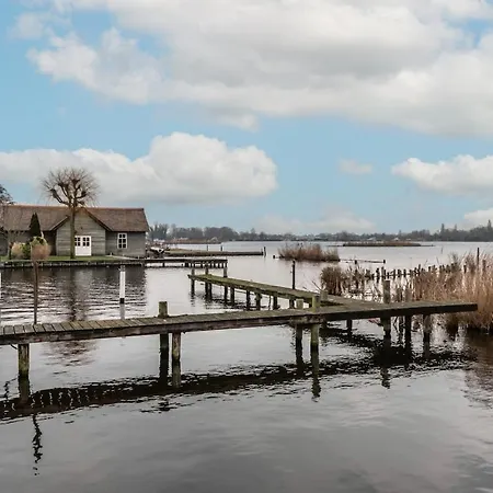 Spacious 120m2 Water With Sauna Near Amsterdam Semesterbostad *
