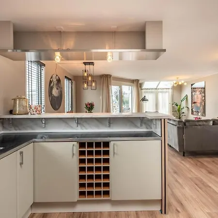 Spacious 120m2 Water With Sauna Near Amsterdam Semesterbostad *