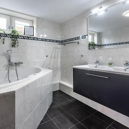 Spacious 120m2 Water With Sauna Near Amsterdam Semesterbostad *