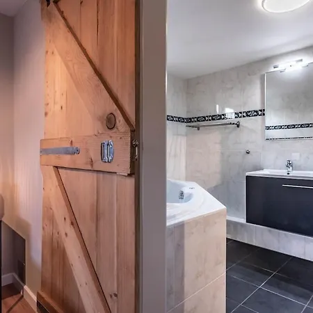 Spacious 120m2 Water With Sauna Near Amsterdam *